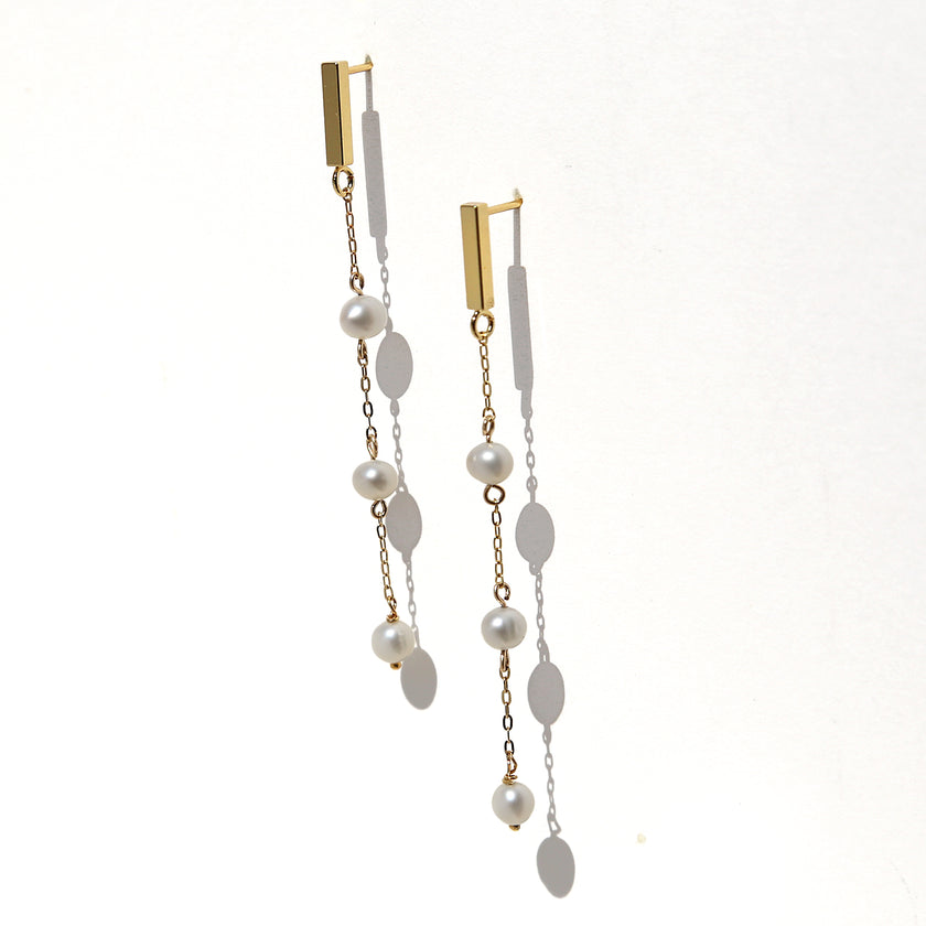 Gold bar triple pearl dangle earrings